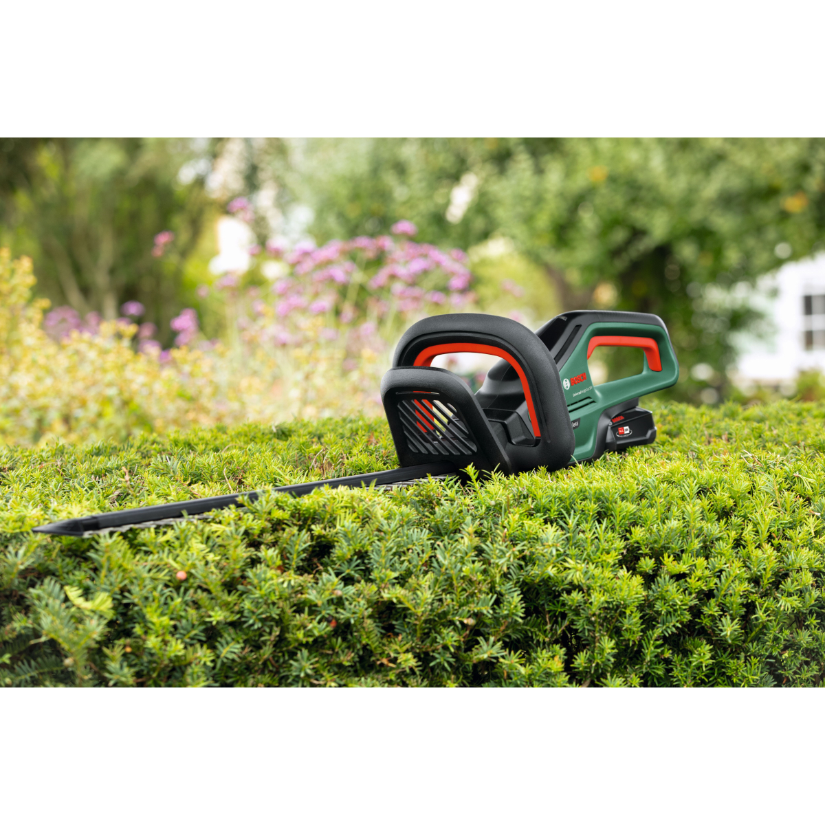 Bosch UniversalHedgeCut 18-50 Body Only 18V 50cm Brushless Hedgecutter