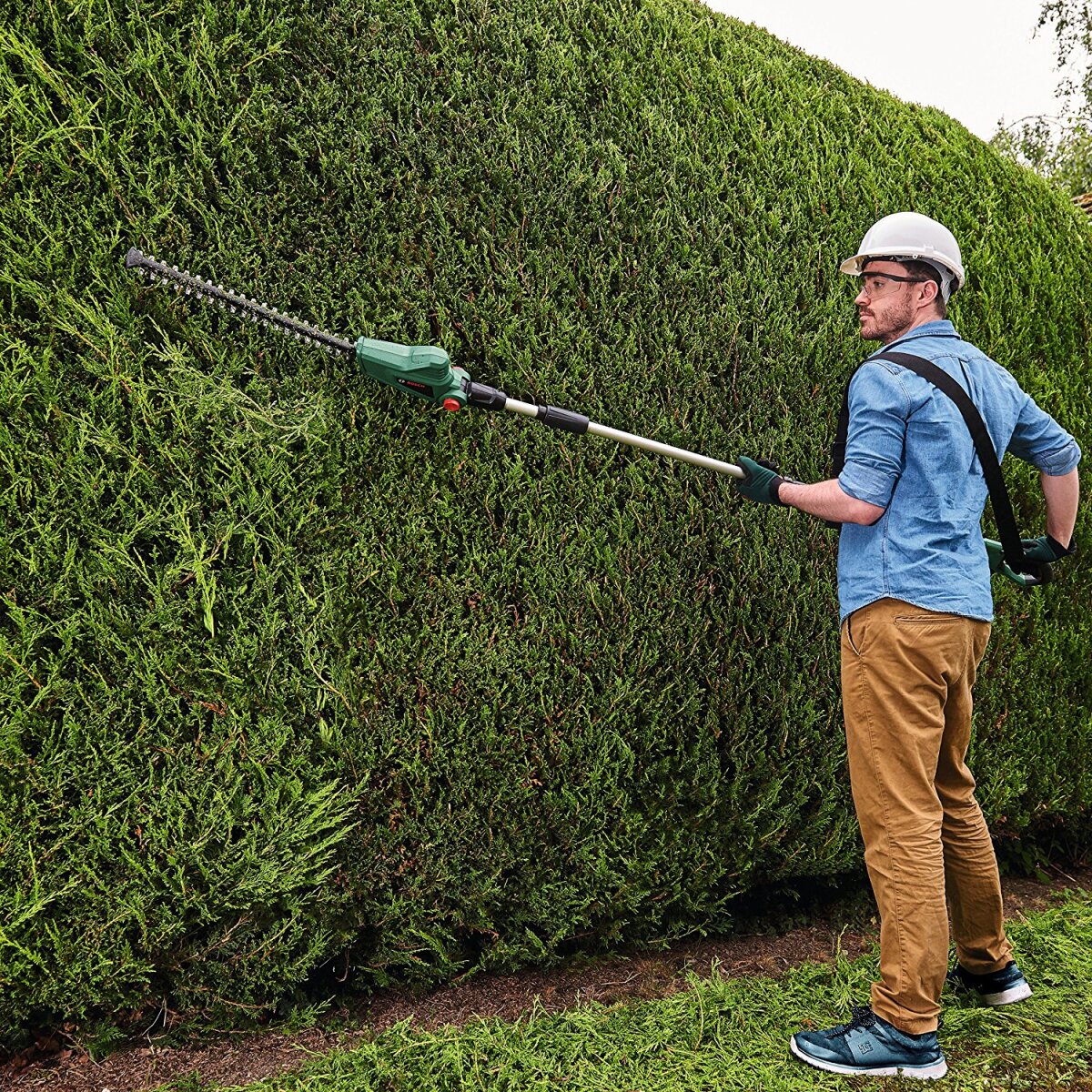 Bosch UniversalHedgePole 18 18V Telescopic Hedgecutter with 1x 2.5Ah Battery