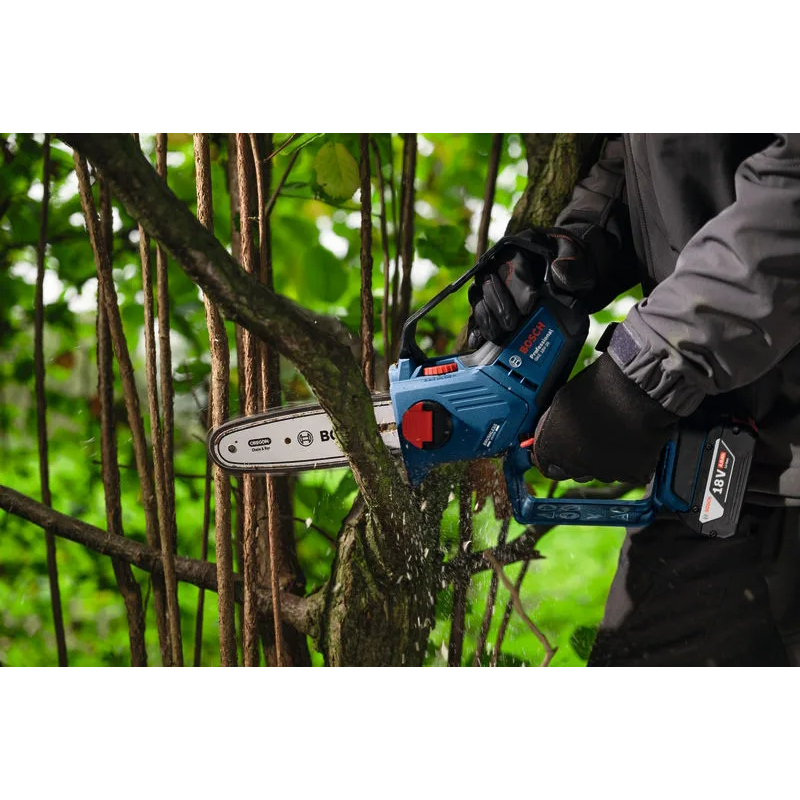 Bosch GKE 18V-20 18v Body Only Pruning Chainsaw Brushless 20cm