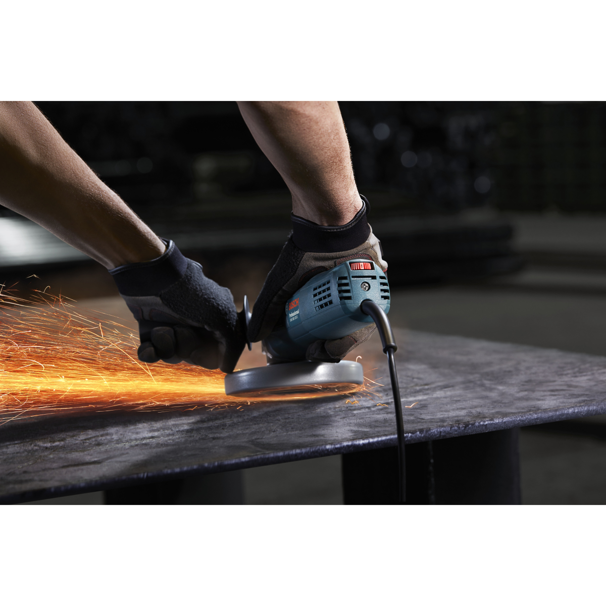 Bosch GWS 9-115 S 4.1/2"/115mm 900W Slim Grip Angle Grinder with Speed Selection in Carton