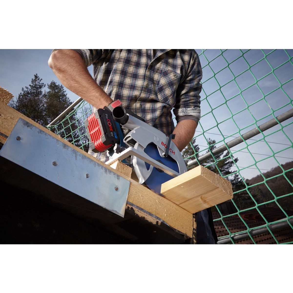 Bosch GKS 18V-68 GC 18V BITURBO BRUSHLESS Guide Rail Compatible Circular Saw 190mm Connected (2x8Ah ProCORE18V Batteries) in L-Boxx