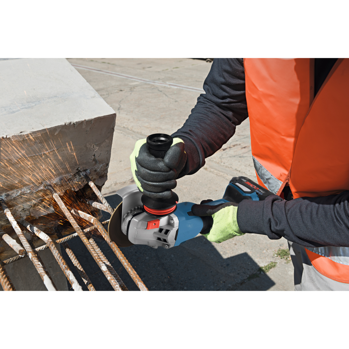 Bosch GWX18V-15SC Body Only 18V X-LOCK BITURBO Connection Ready Brushless 125mm Angle Grinder in L-BOXX