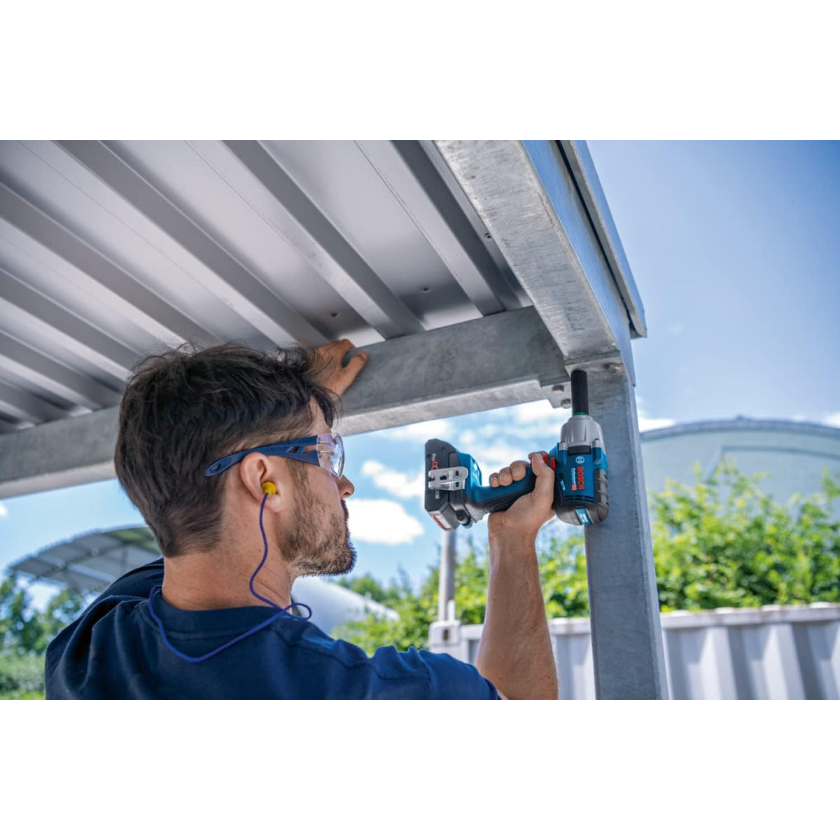 Bosch GDS 18V-450 PC 18v BRUSHLESS Mid-Torque Impact Wrench 1/2" Connected (2x 4.0Ah ProCORE18V) in L-Boxx