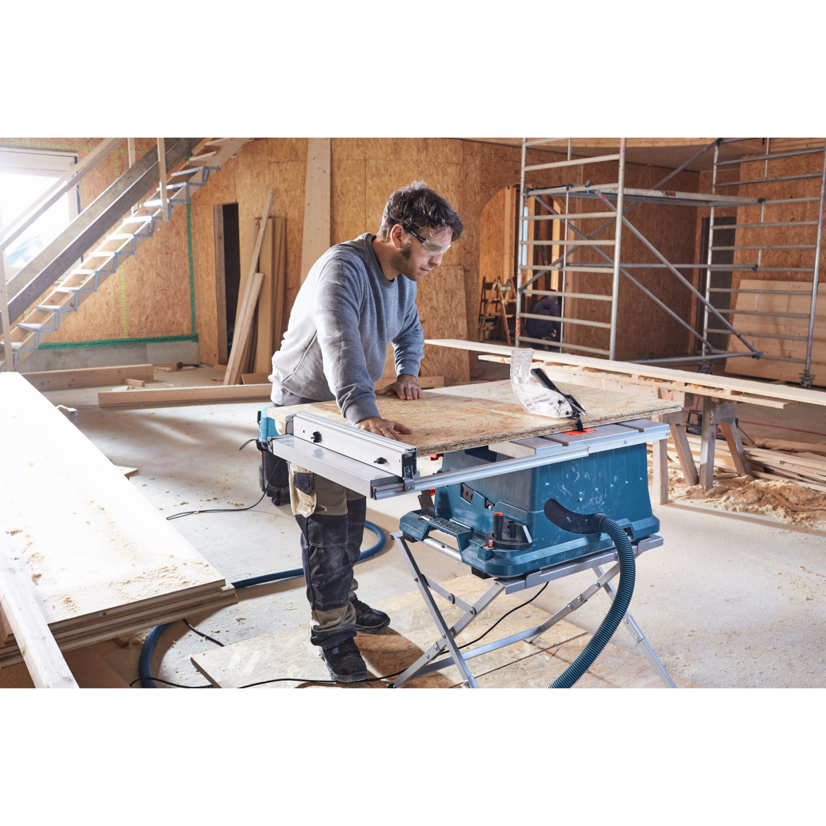 Bosch GTS 635-216 8" Table Saw Complete with Sliding Carriage 230v