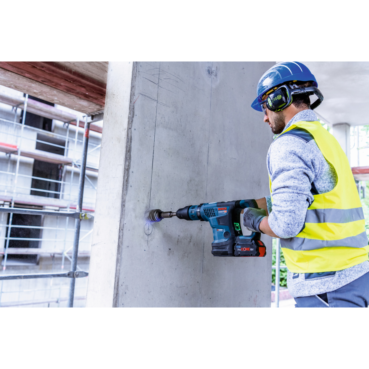 Bosch GBH18V-36C 18V Brushless BITURBO SDS-MAX Hammer Drill with 2x 8.0Ah Batteries in Case
