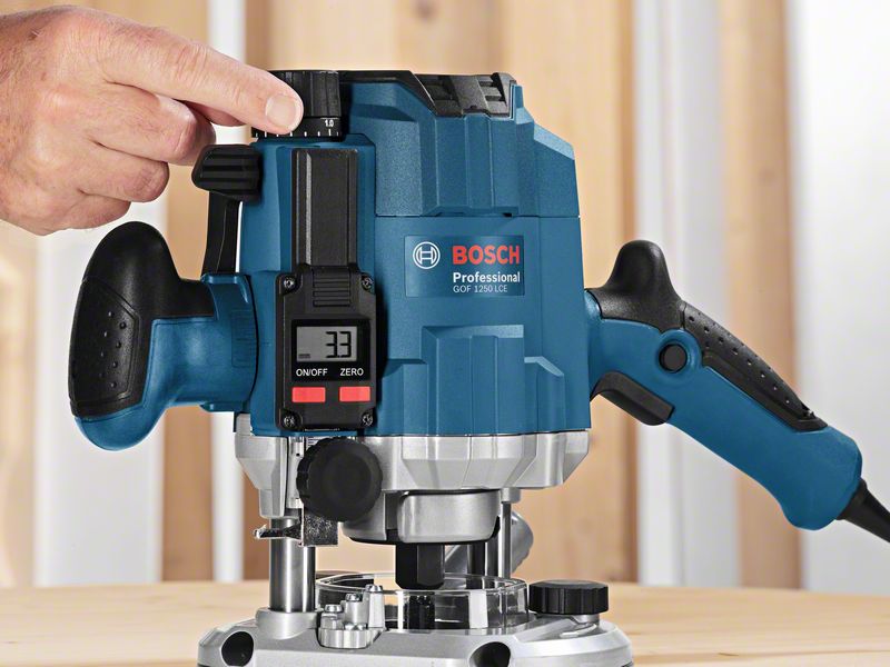 Bosch GOF1250LCE 1250W Router with Digital Depth Adjustment & LED light in L-BOXX - 230V