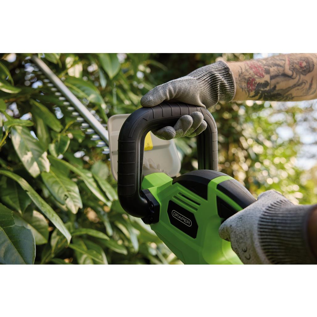 Draper 31862 18V Hedge Trimmer With 1 x 2.0Ah Battery and Charger