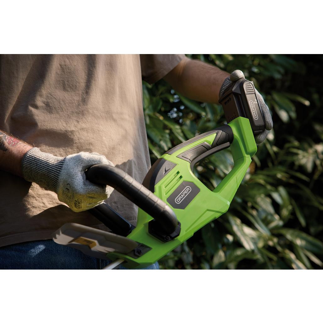 Draper 31862 18V Hedge Trimmer With 1 x 2.0Ah Battery and Charger