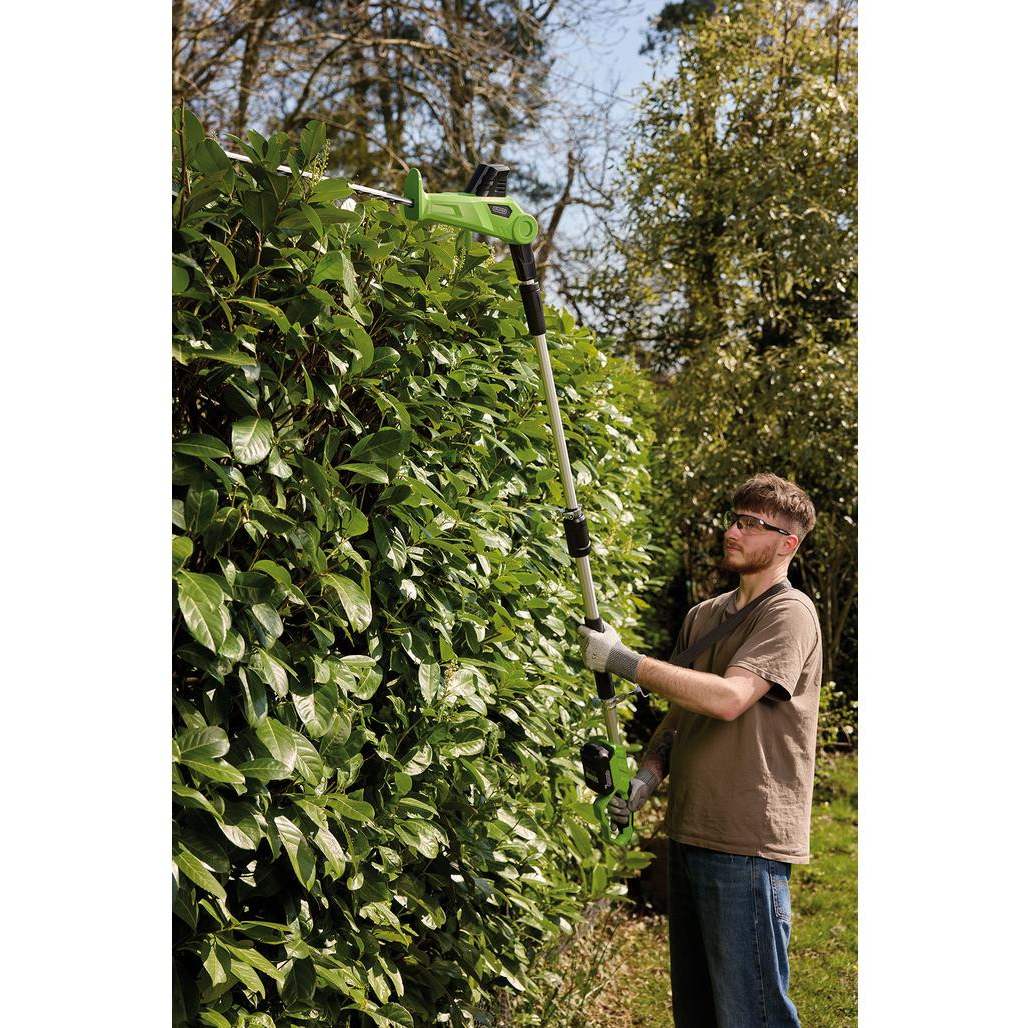 Draper 31865 18V Pole Hedge Trimmer With 1 x 2.0Ah Battery And 1 x Charger