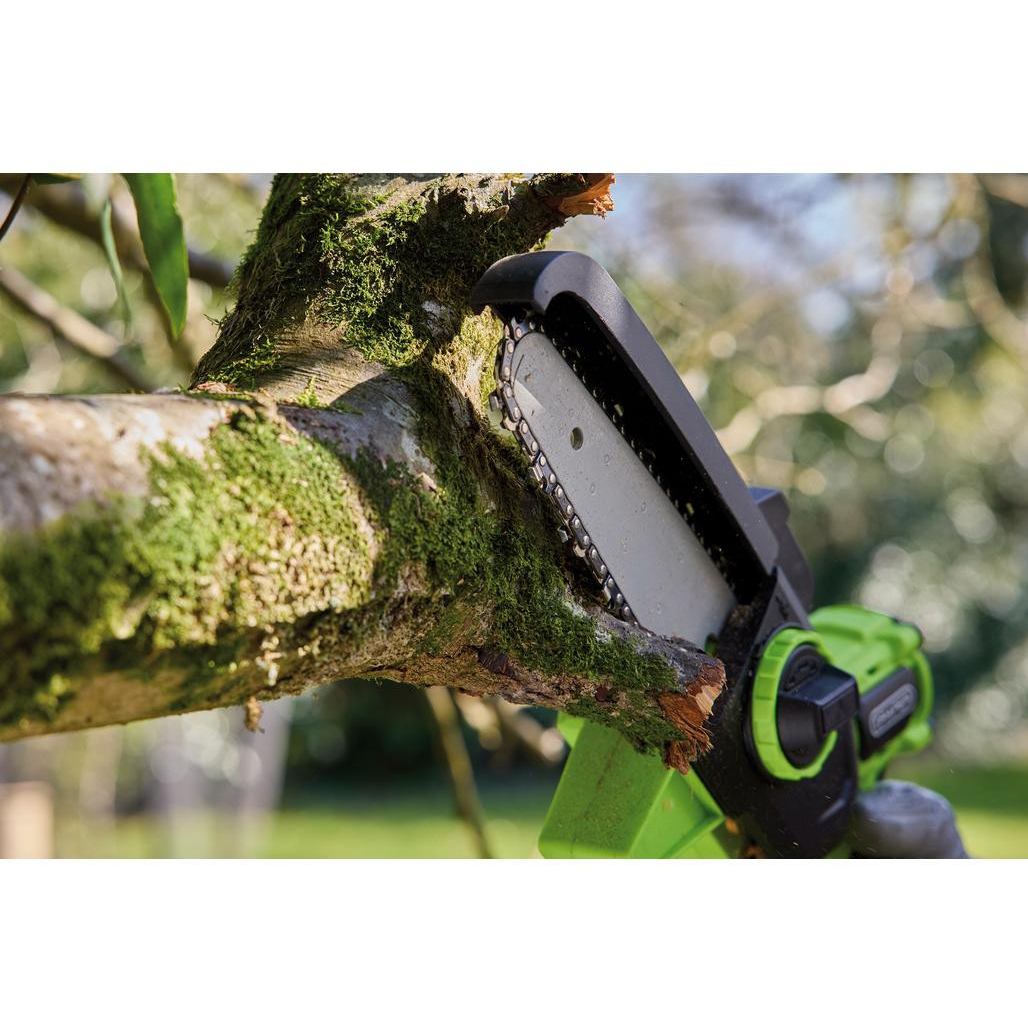Draper 31872 18V Brushless Mini Pruner Saw With 1 x 4.0Ah Battery And 1 x Charger
