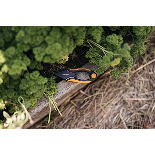 Fiskars 1063326 Solid™ SP220 Herb Snips