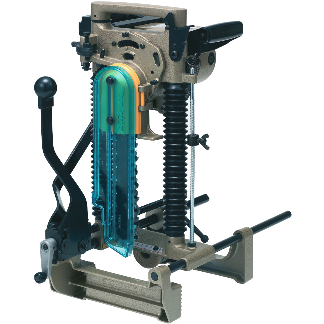 Makita 7104L 110Volt 1140W Chain Morticer (aka Mortiser)