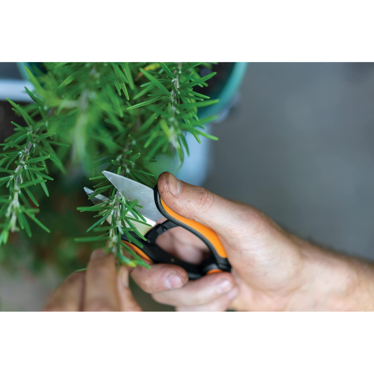 Fiskars 1063326 Solid™ SP220 Herb Snips