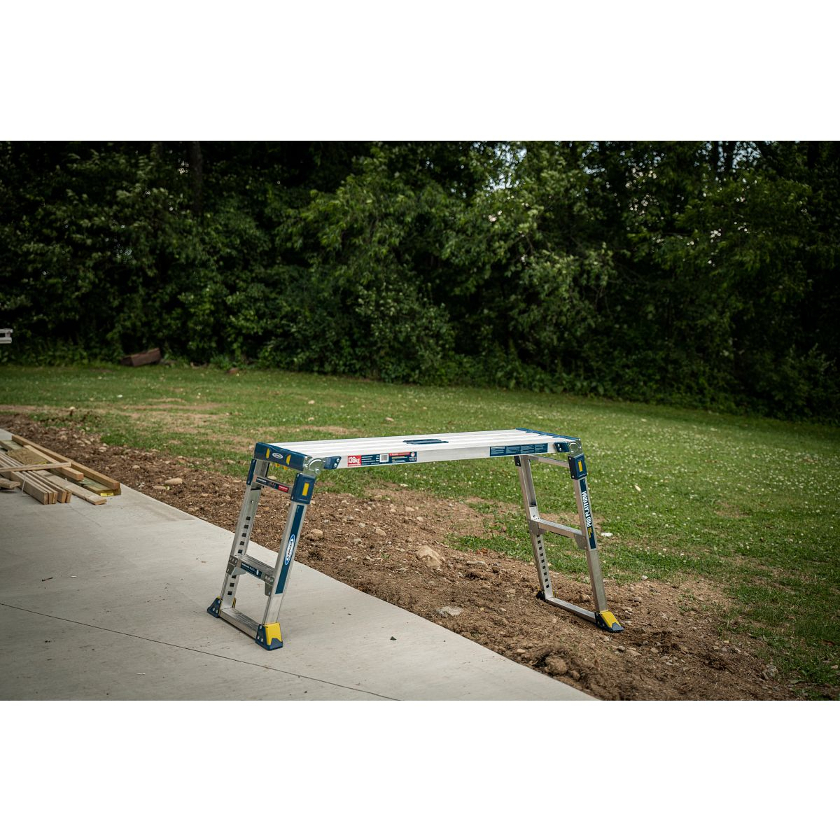 Werner 79023 Adjustable PRO Work Platform 