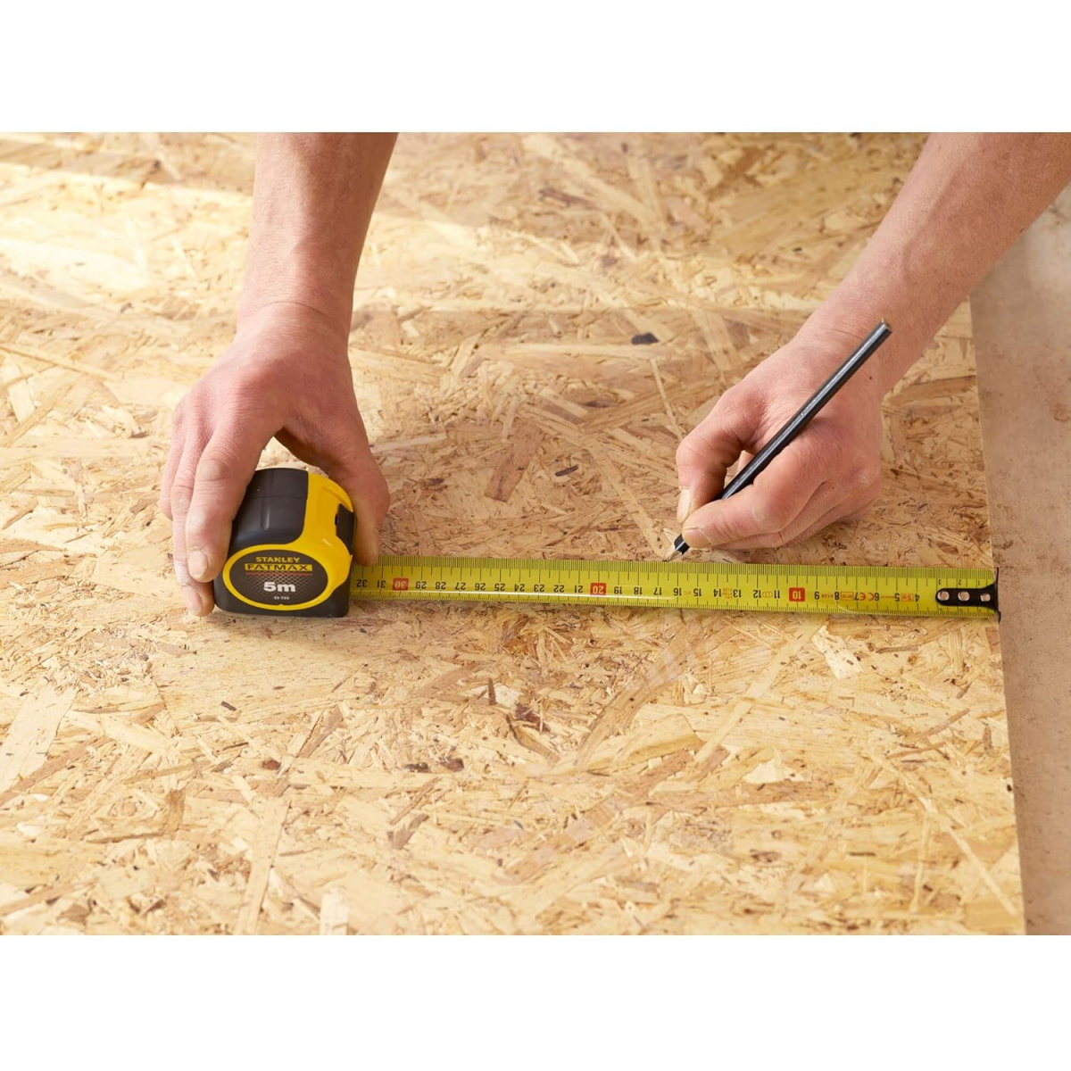 Stanley STA033720 FatMax® BladeArmor® Tape 5m (Width 32mm) (Metric only)