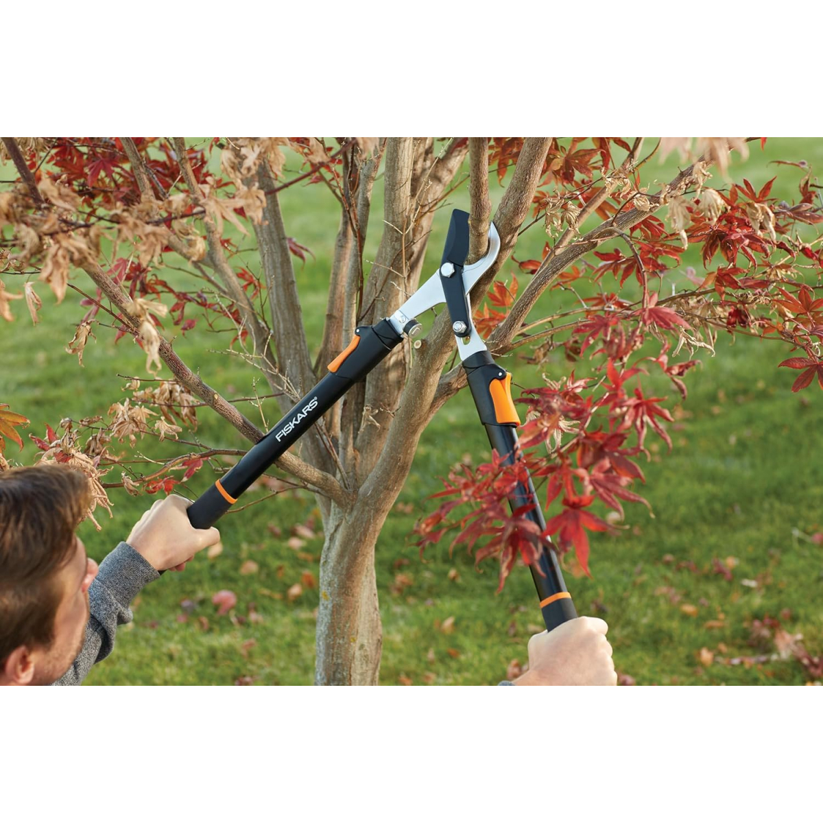 Fiskars 1027528 PowerGear X 630-830mm Telescopic Tree Pruner 