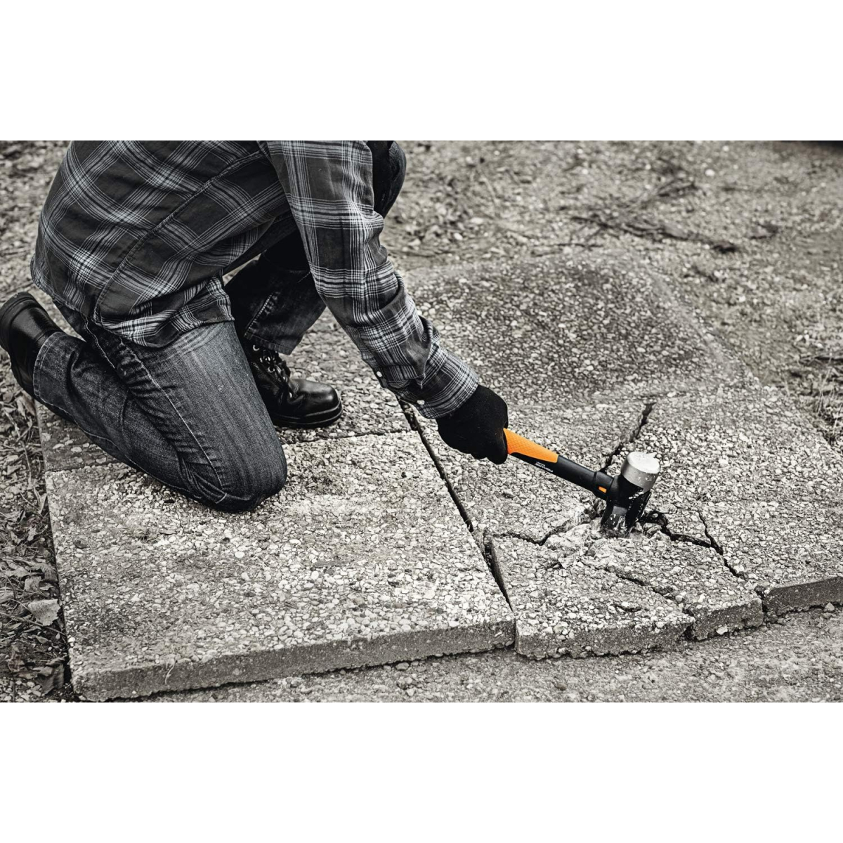 Fiskars 1020218 IsoCore Club Hammer 1.8kg (4 lb)