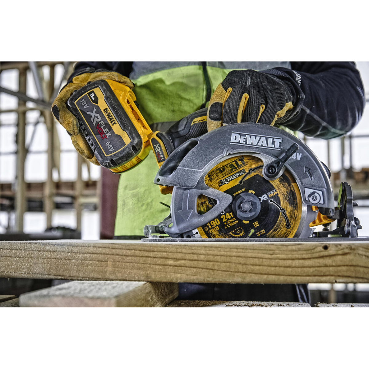 DeWalt DCS578X2-GB 54V XR FLEXVOLT  High Power 190mm Circular Saw  With 2 x 9Ah Batteries in TSTAK