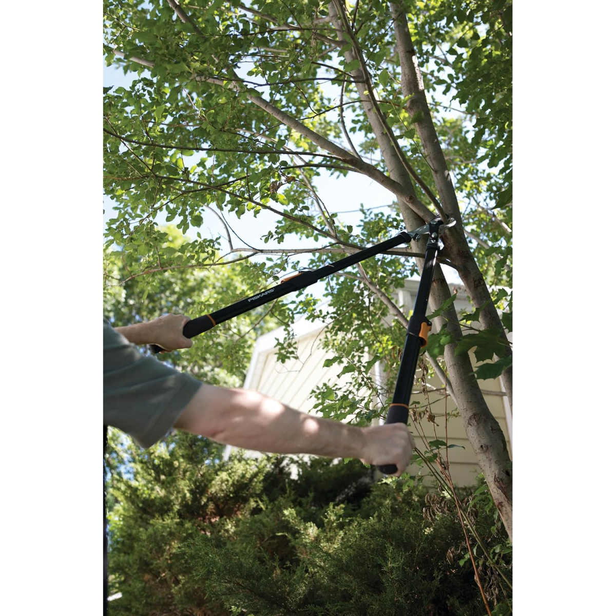 Fiskars 1027528 PowerGear X 630-830mm Telescopic Tree Pruner 