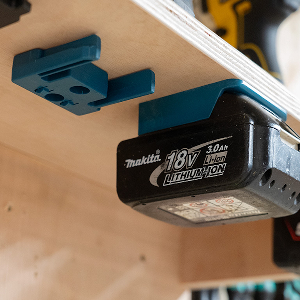 StealthMounts BM-MK18-BLU-6 Blue Battery Mounts for Makita 18V (6 Pack)