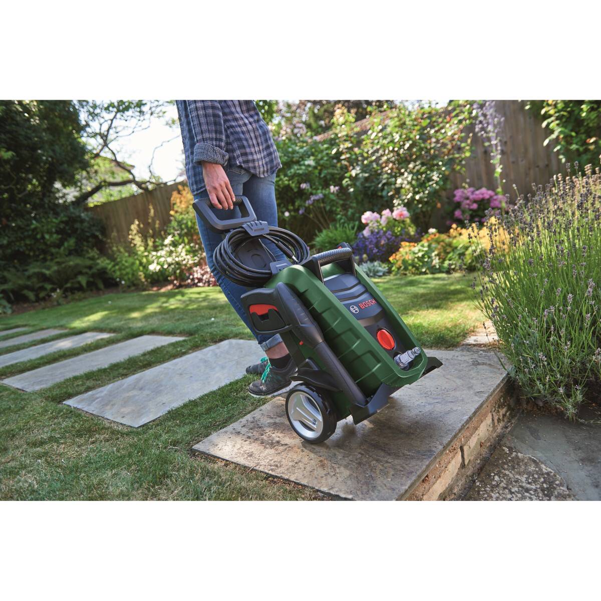 Bosch UniversalAquatak 125 with Self Priming Kit 1500W 125 Bar