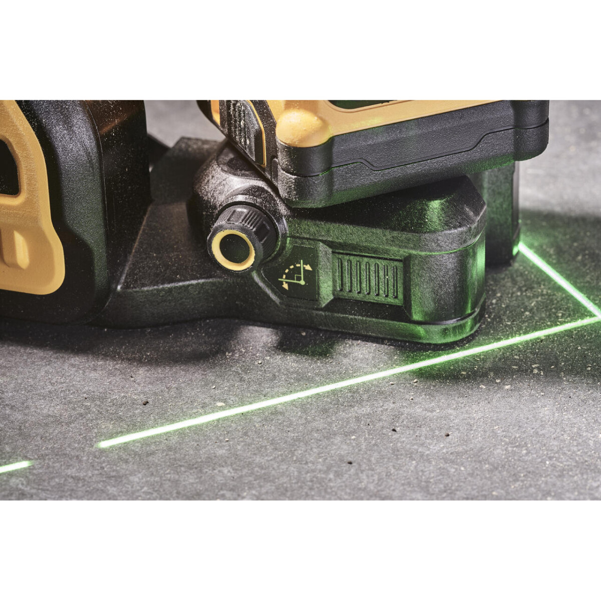 DeWalt DCE089D1G18GB 18V 3x360° Green Beam MultiLine Laser Kit In