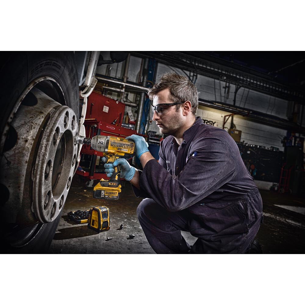 Dewalt dcf899n hot sale