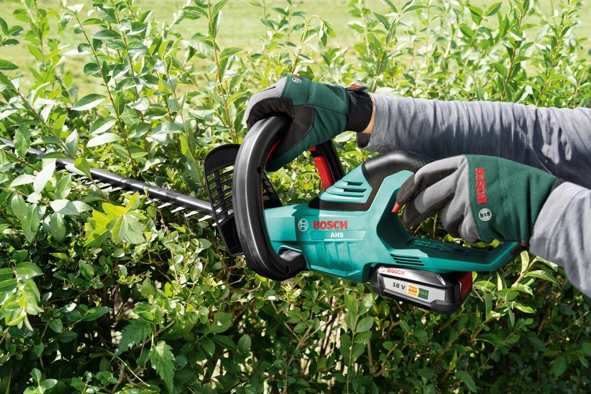 Bosch AHS 5020 LI 18V 50cm Hedge Cutter with 1x 2.0Ah Battery from