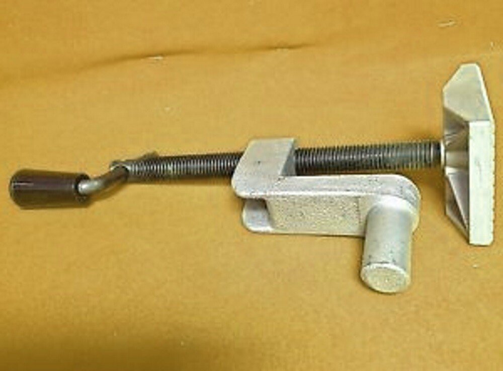 Hitachi 974662 Vice Assy