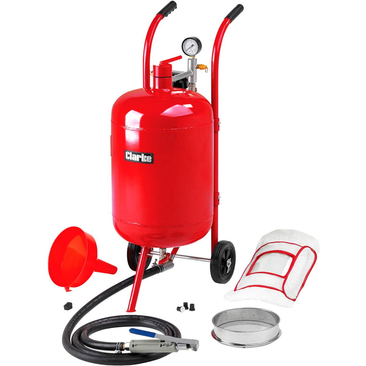 Heavy outlet duty sandblaster