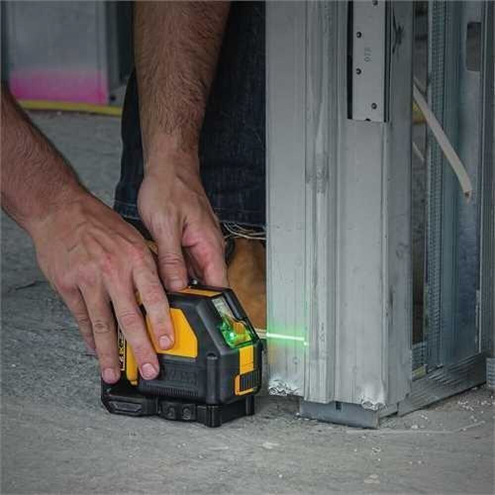 Dewalt 10.8 v laser level 2025
