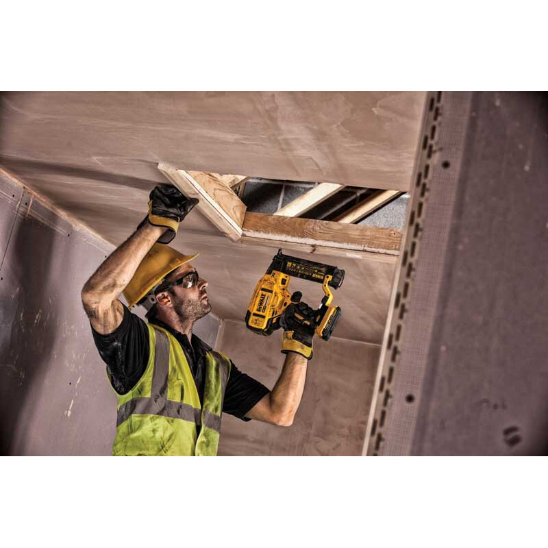 DeWalt DCN680N-XJ Body Only 18V XR Brushless 18 Gauge Brad