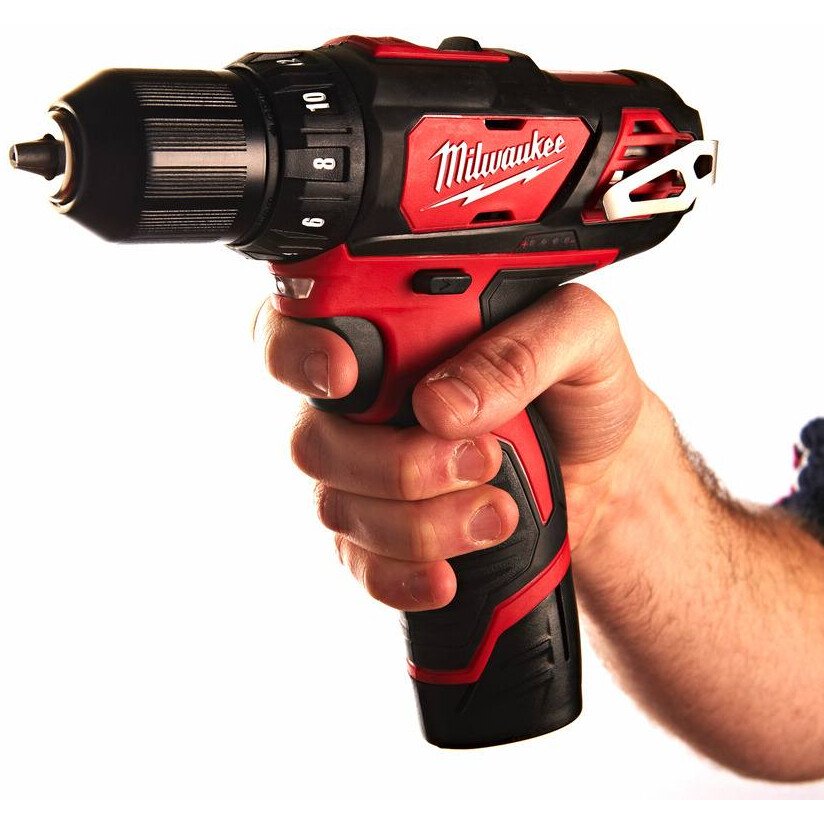 Milwaukee M12 BDD-202C 12V Compact Drill/Driver with 2x2.0Ah Batteries in Case