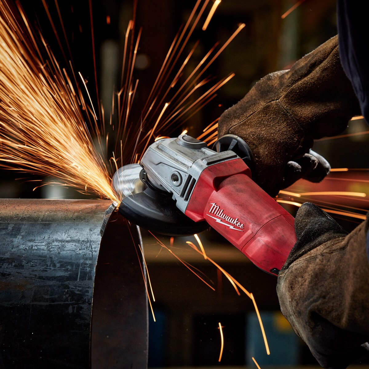Milwaukee AGV13 115XSPDE 4.1 2