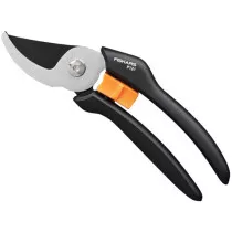 Fiskars 1057160 Solid™ Bypass Pruner P121