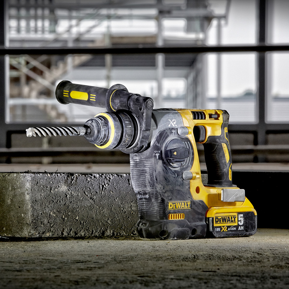 Dewalt DCH273P2 18V Brushless 3-Function SDS+ Hammer with 2x 5.0Ah Batteries in Carry Case