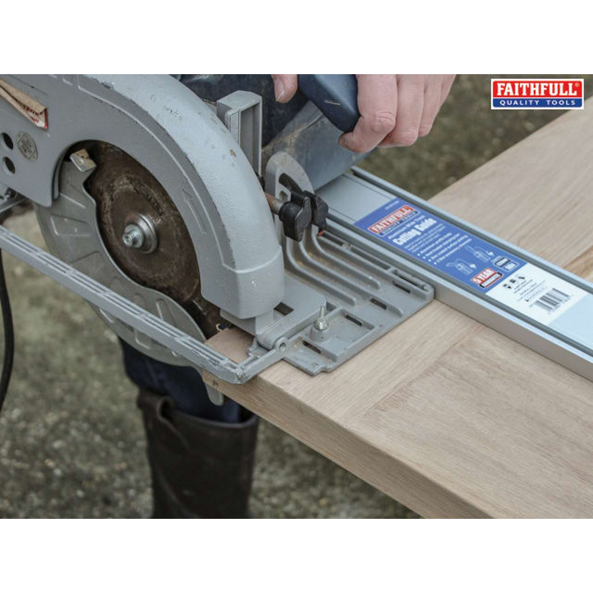 Faithfull FAIWTCG50 Aluminium Wide Track Cutting Guide Clamp 1250mm (50in)