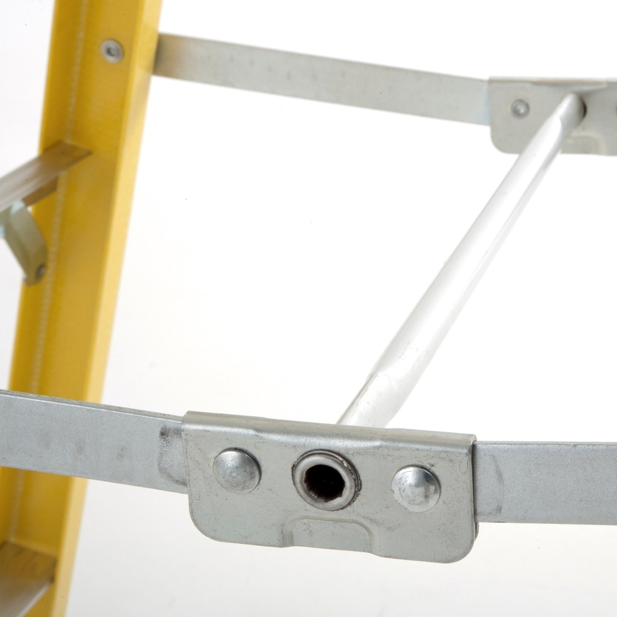 Zarges 300518 Fibreglass Swingback Stepladder with 8 Treads EN131