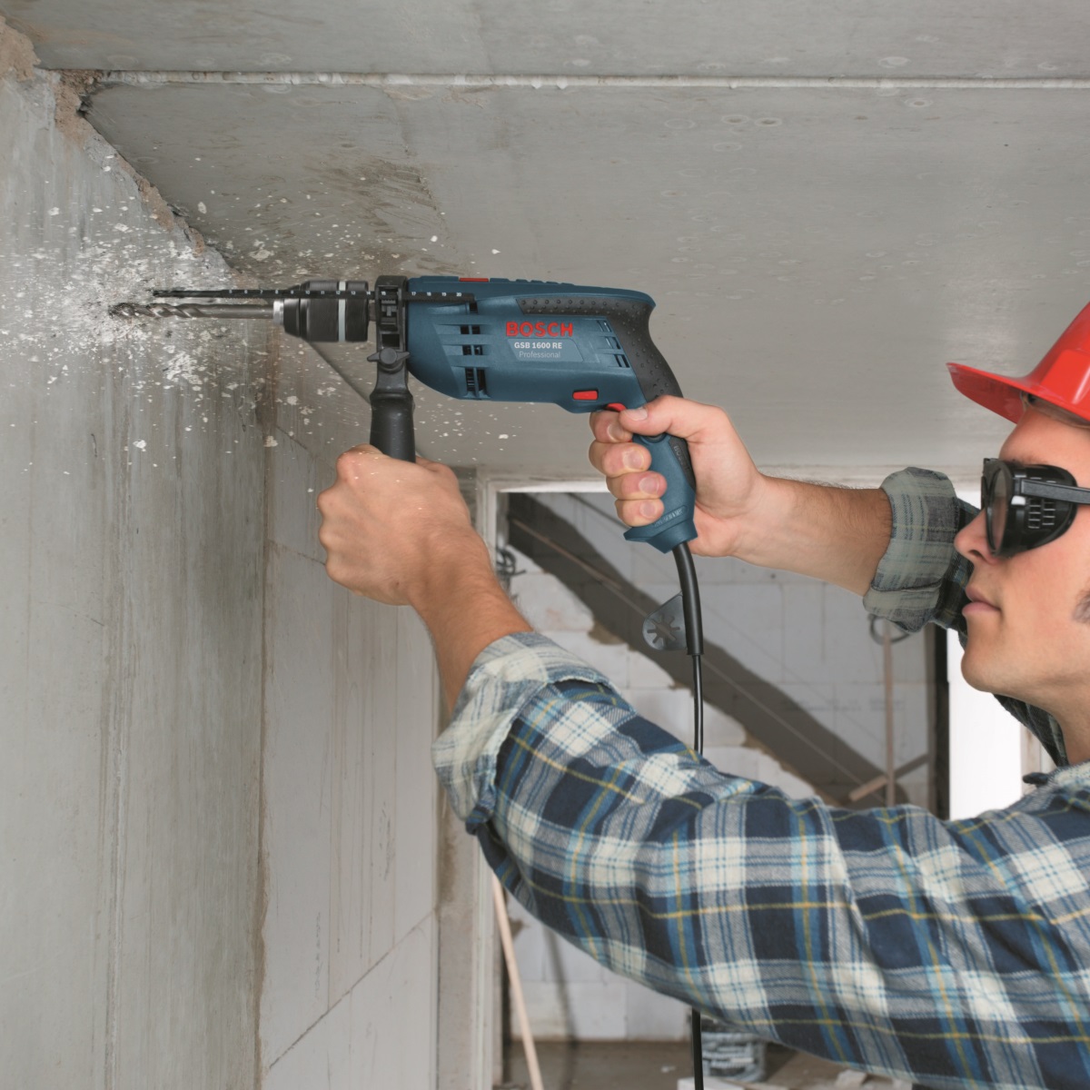 Bosch GSB 1600 RE 13mm 701W Impact Drill