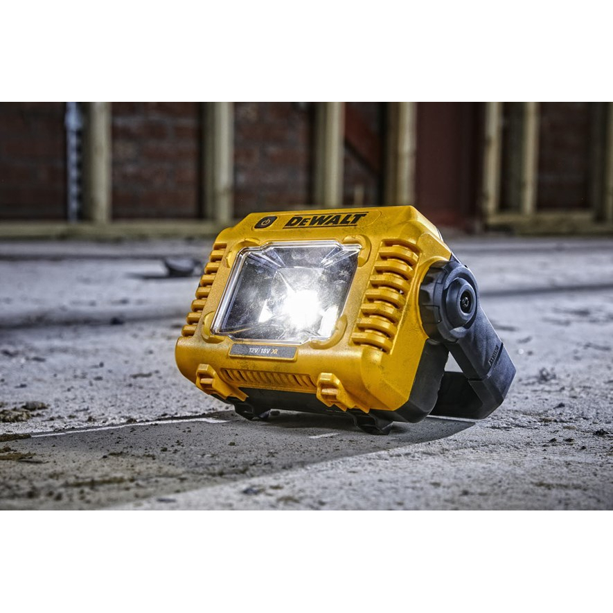 DeWalt DCL077-XJ 12V - 18V 2000lm Body Only Compact Task Light