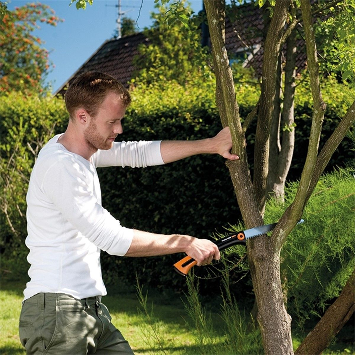 Fiskars 123880 Xtract™ SW75 Garden Pruning Saw 225mm