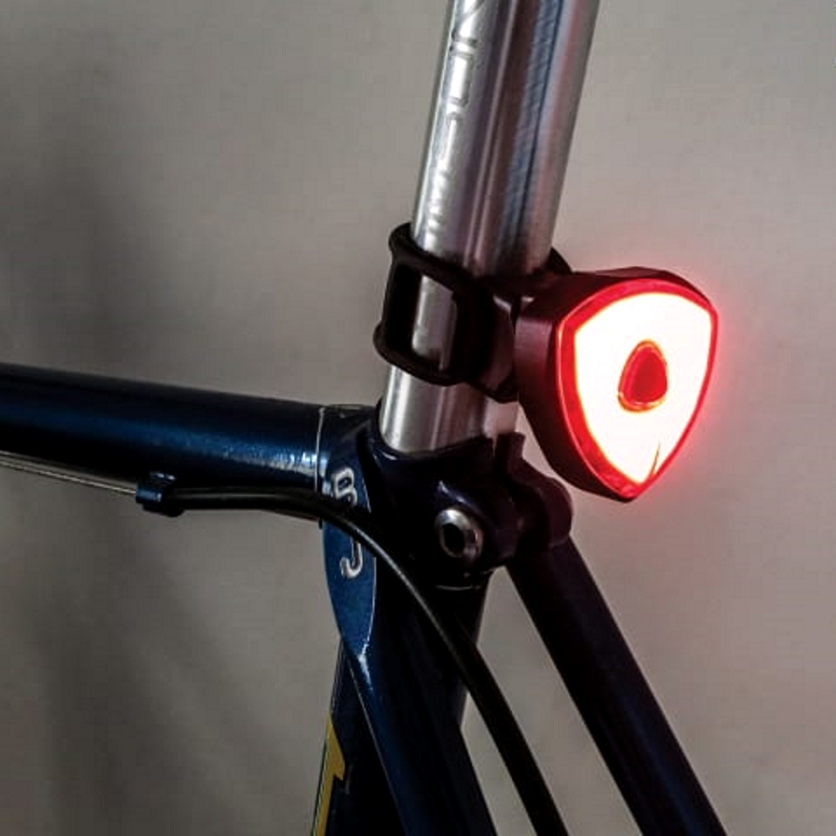 Lighthouse HL-BK4091 & 4902 Elite Rechargeable LED Bike Light Set L/HEBIKEFRR