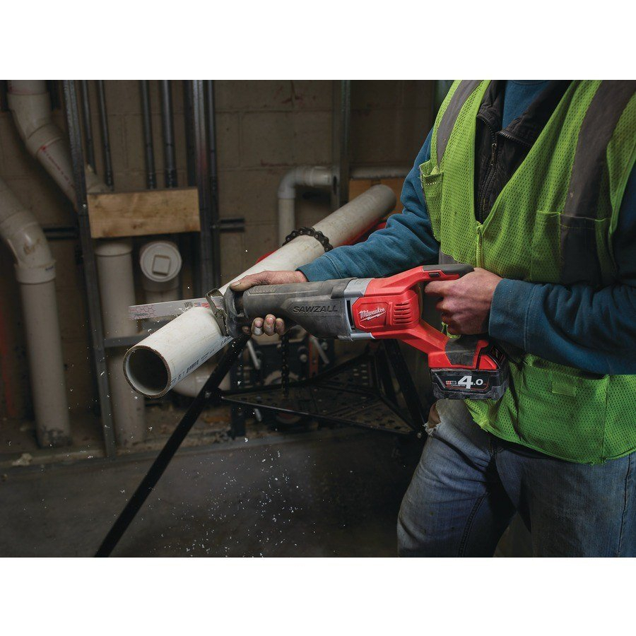 Milwaukee M18BSX-402C M18 Brushed Sawzall (2 x 4.0ah batteries, charger, BMC)