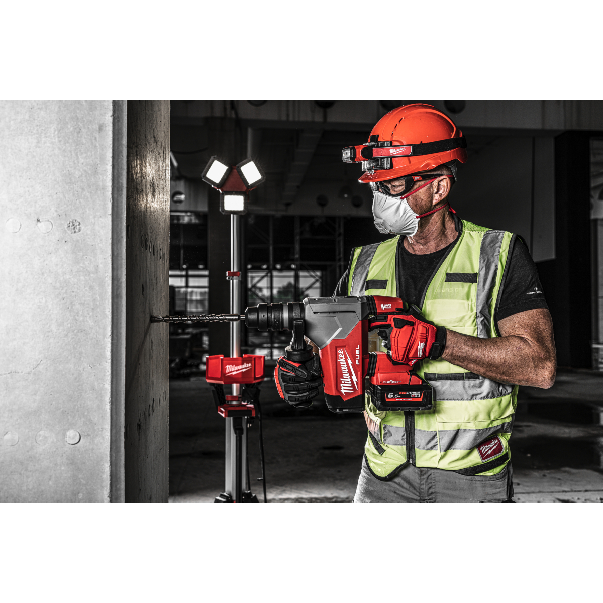 Milwaukee M18ONEFHPX-552X M18 Fuel One Key 4 Mode SDS Hammer Drill with Fixtec Chuck, 2x 5.5Ah Batteries, Charger and Carry Case