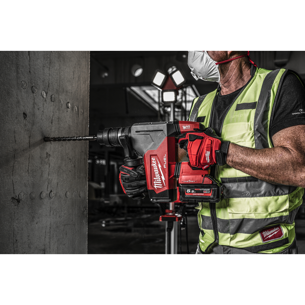 Milwaukee M18ONEFHPX-552X M18 Fuel One Key 4 Mode SDS Hammer Drill with Fixtec Chuck, 2x 5.5Ah Batteries, Charger and Carry Case