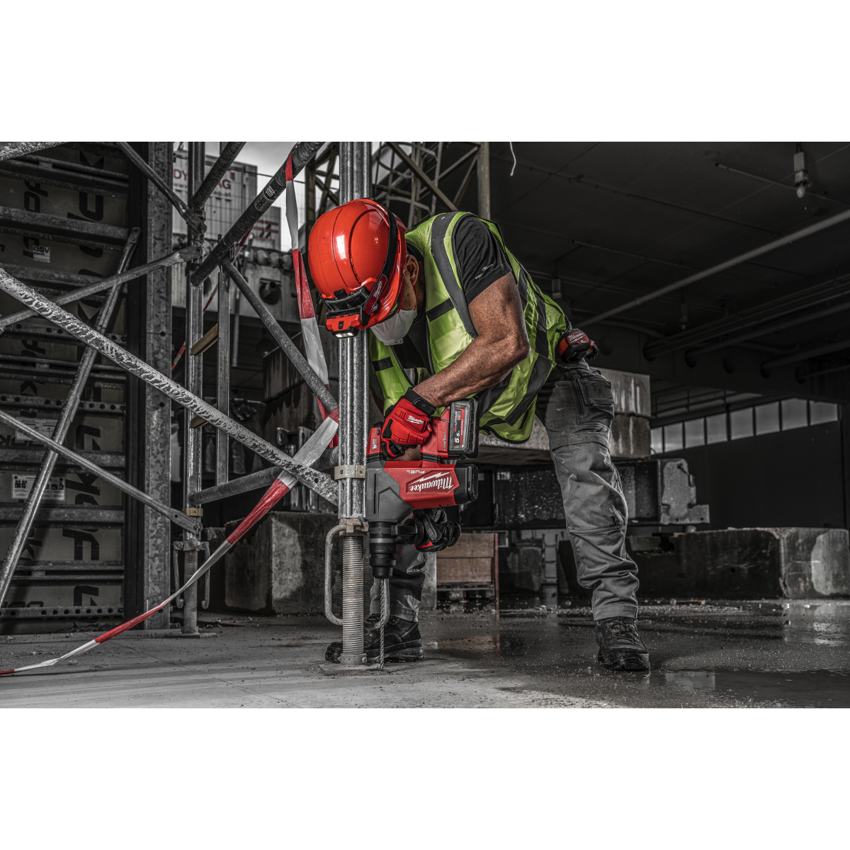 Milwaukee M18ONEFHPX-552X M18 Fuel One Key 4 Mode SDS Hammer Drill with Fixtec Chuck, 2x 5.5Ah Batteries, Charger and Carry Case