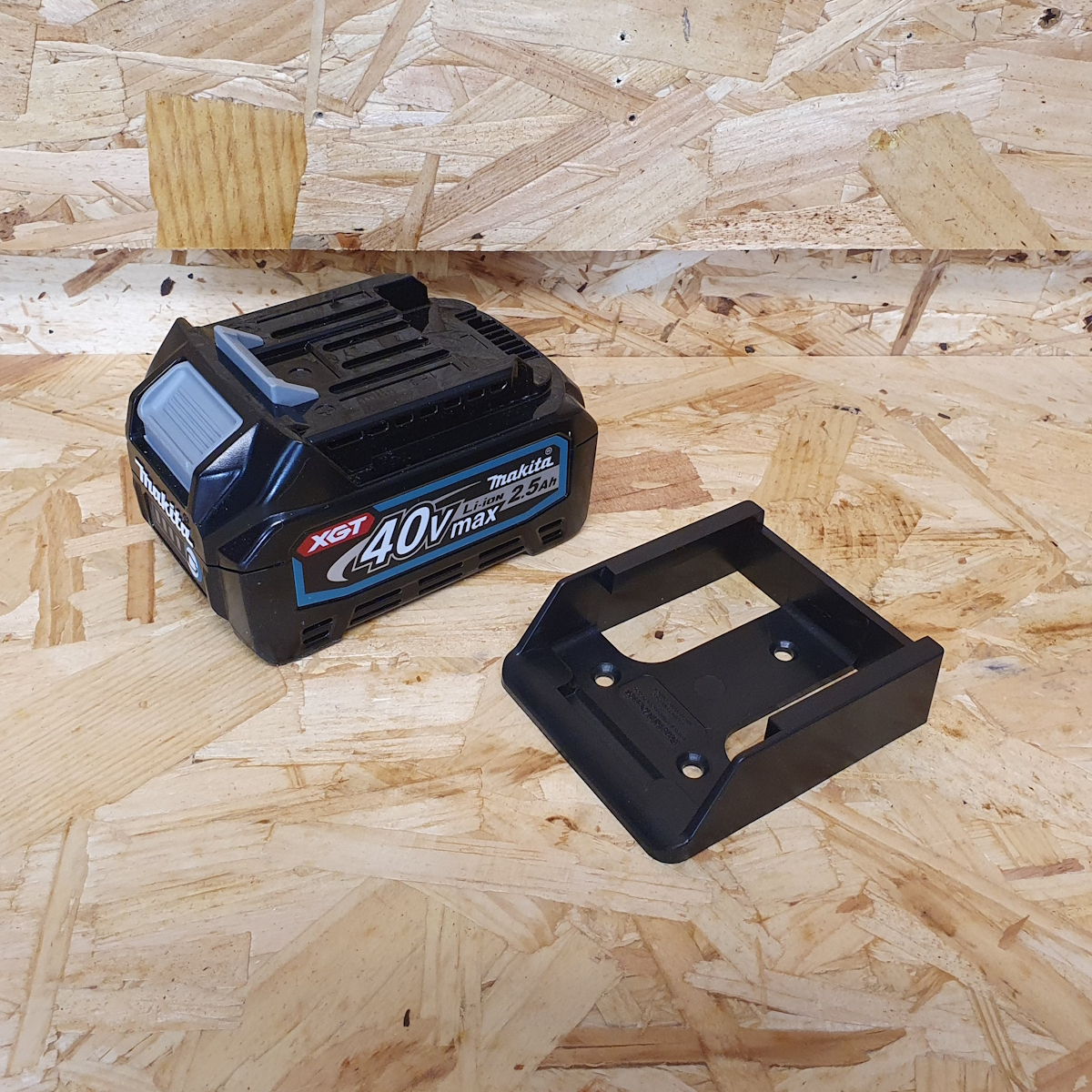 StealthMounts BM-MK40-BLU-6 Blue Battery Mounts for Makita 40V XGT (6 Pack)