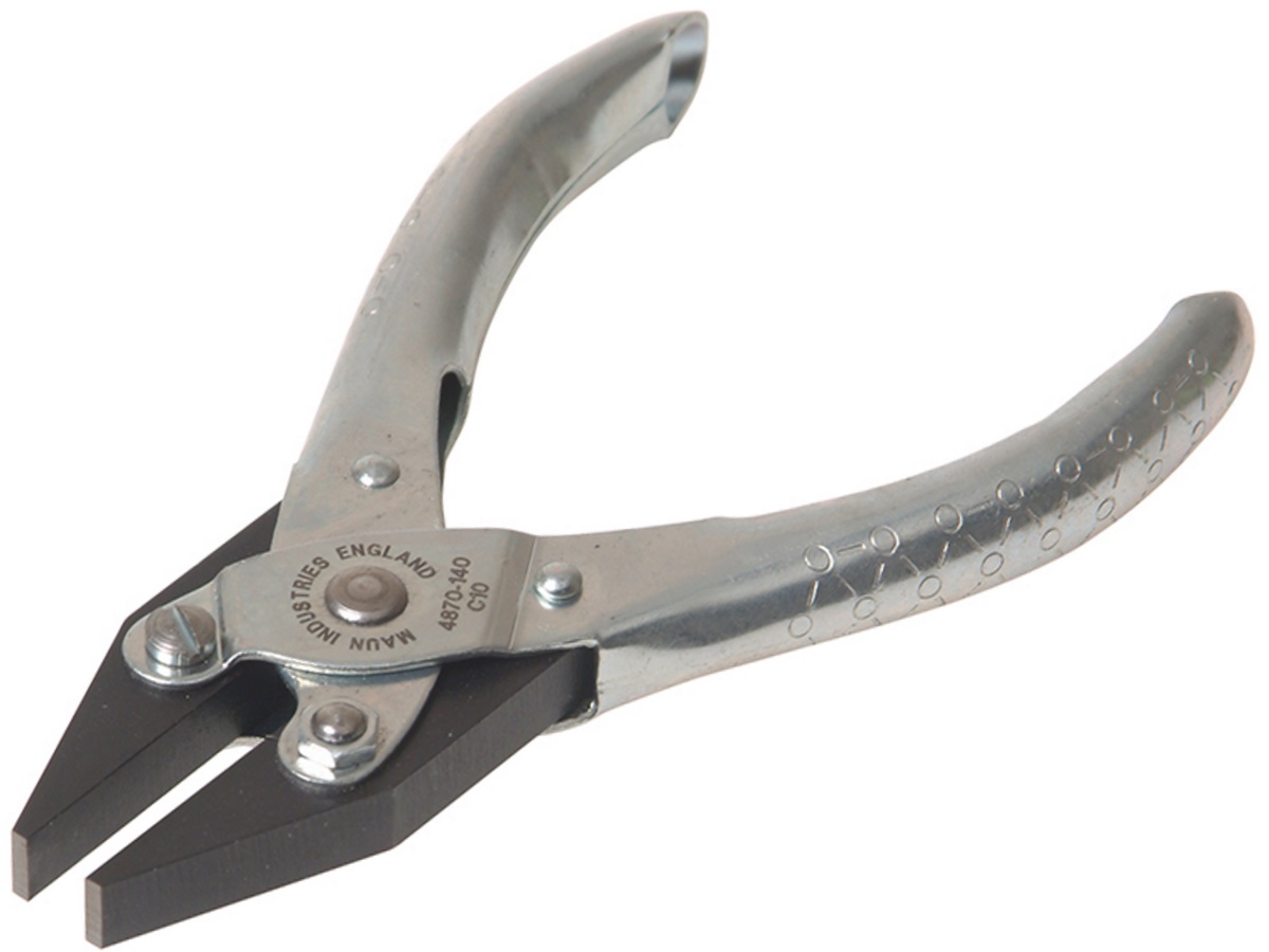 Maun Industries 4870 140 Flat Nose Plier Smooth Jaw 140mm (5.5") MAU4870140