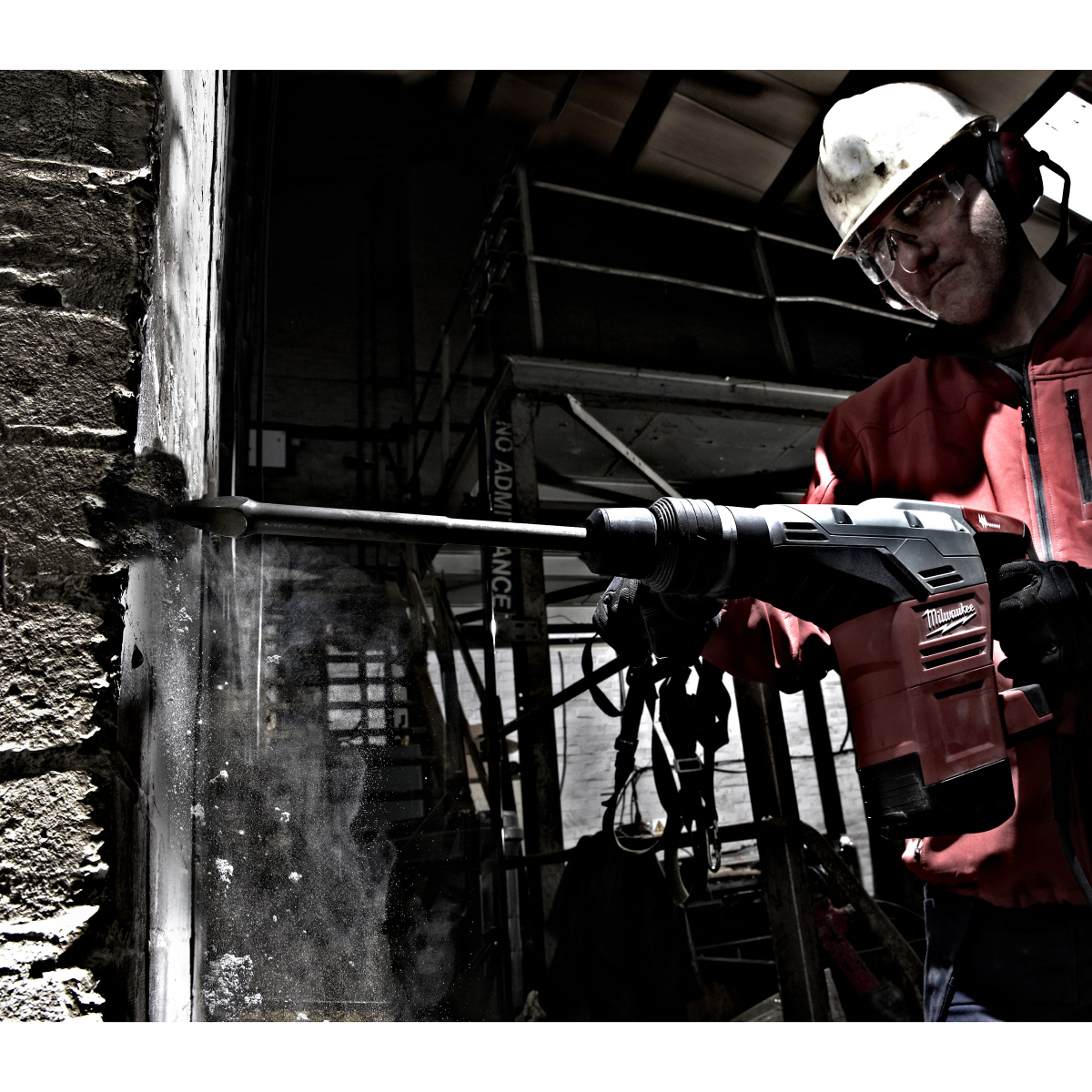 Milwaukee Kango K540S (SDS Max) Drilling and Breaking Hammer-240V