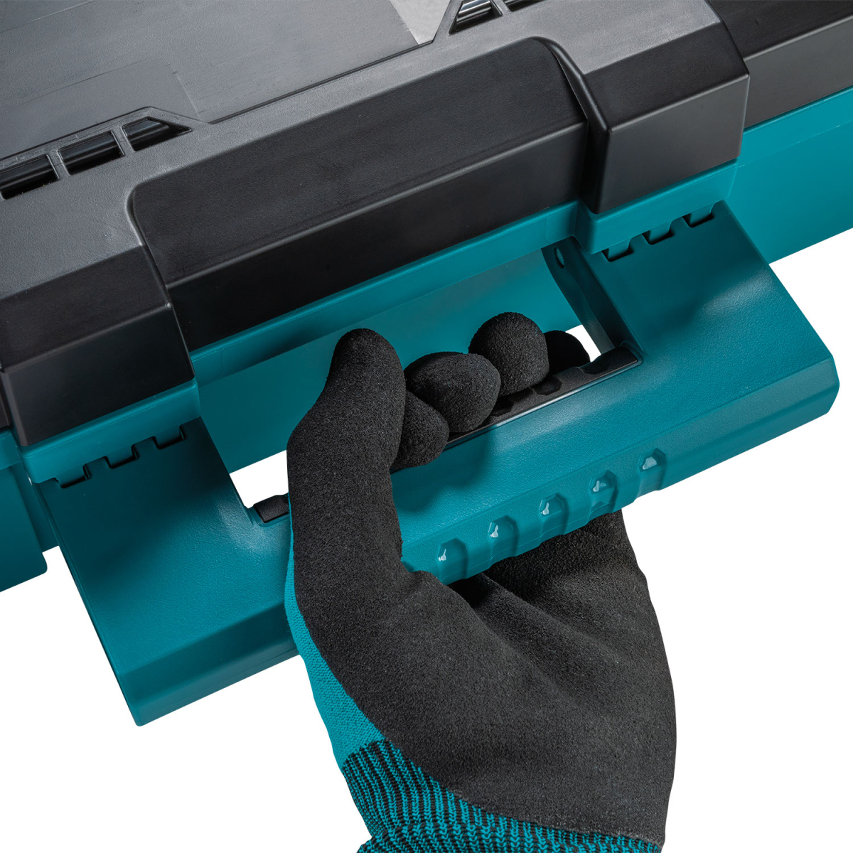 Makita P-91039 MakTrak Medium Toolbox